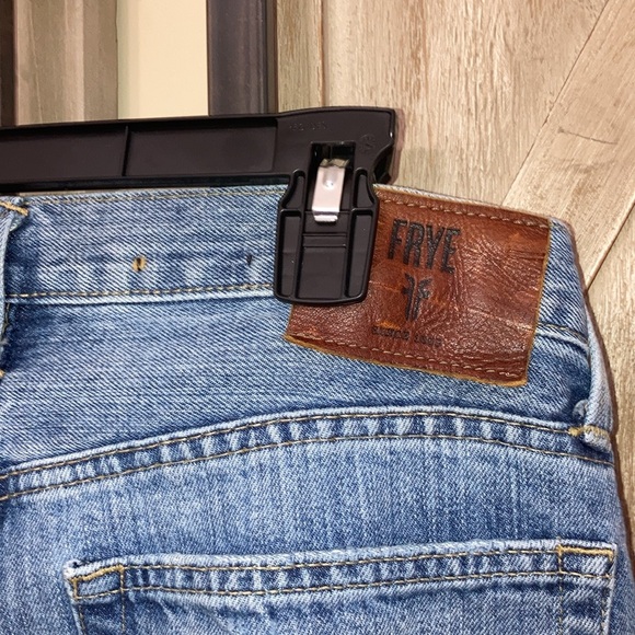 FRYE  JEANS  LADIES 💯 COTTON - Picture 5 of 14